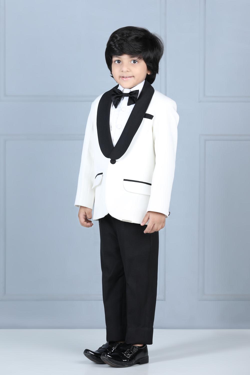 Tuxedo With Quilted Shirt