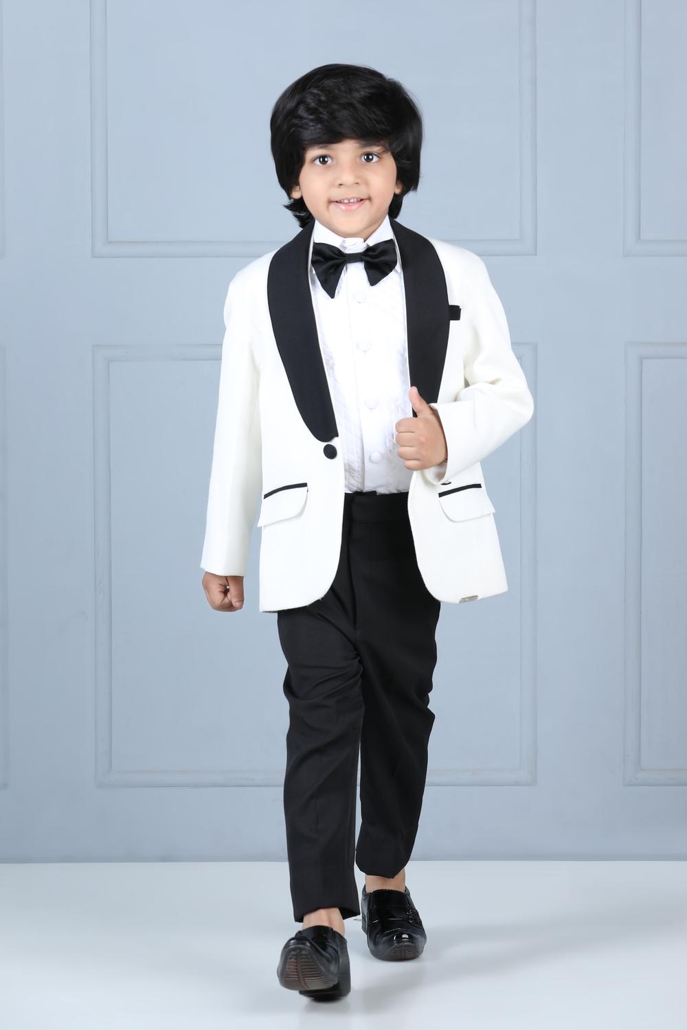 Tuxedo With Quilted Shirt