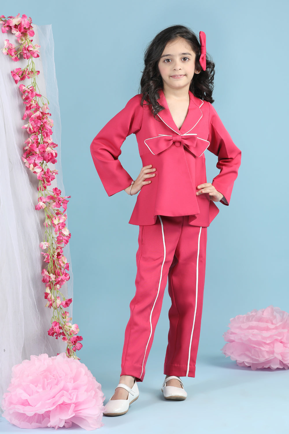 Two Piece Coord Set With Piping And Bow Detsailing