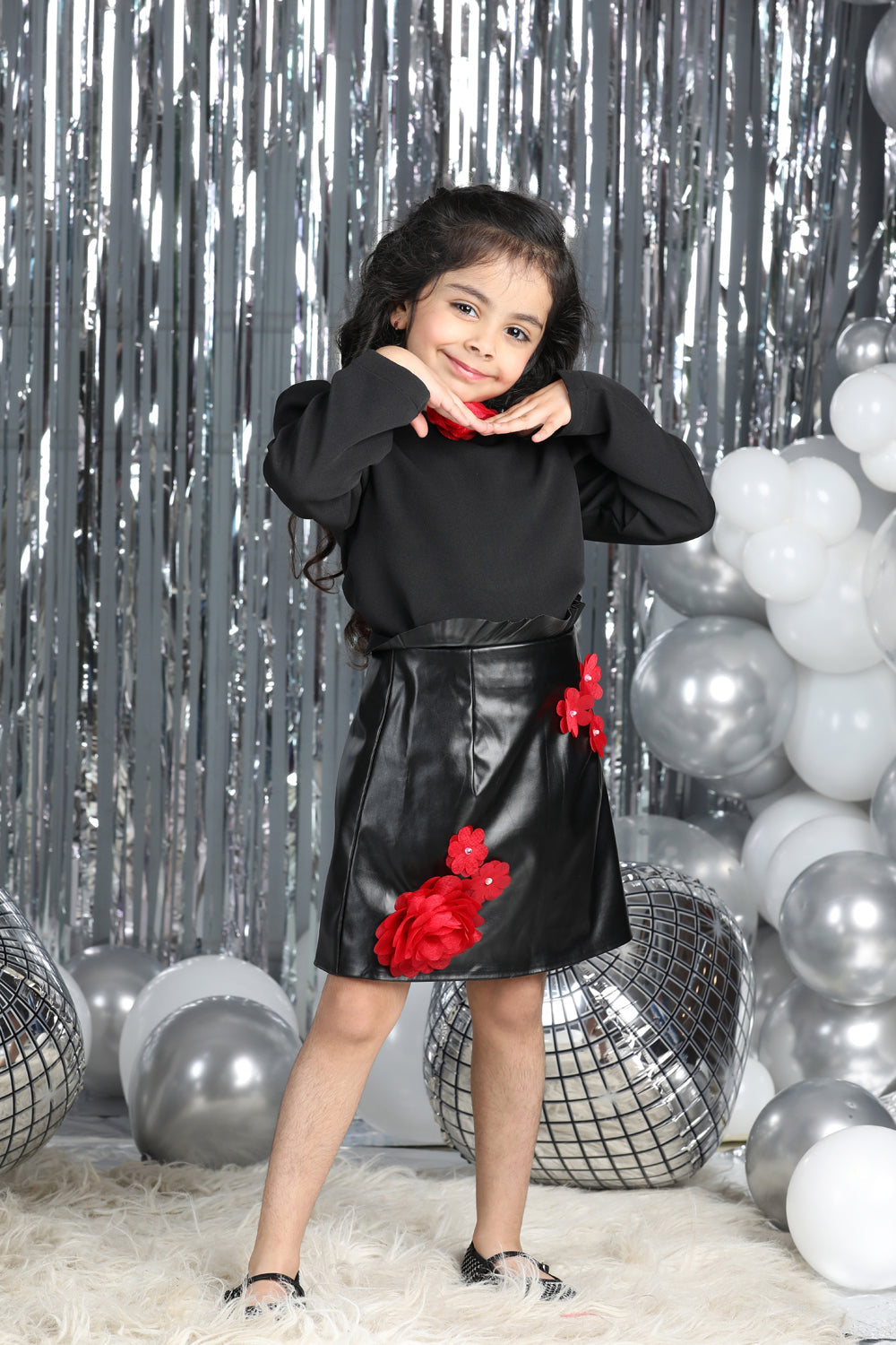 Top N Skirt With Flower Motifs On Skirt