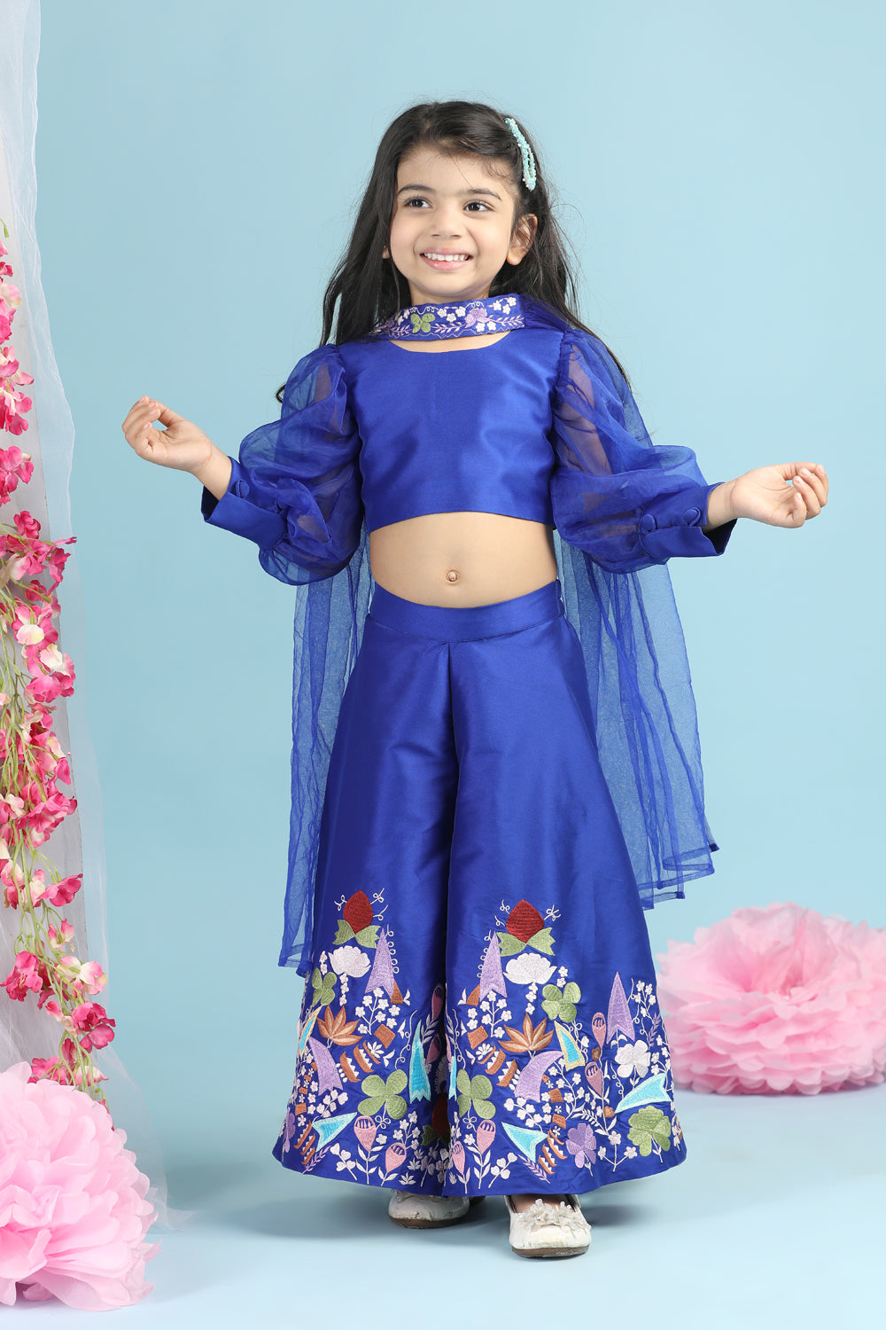 Top With Organza Sleeves And Pants With Thread Embroidery N Choker Dupatta