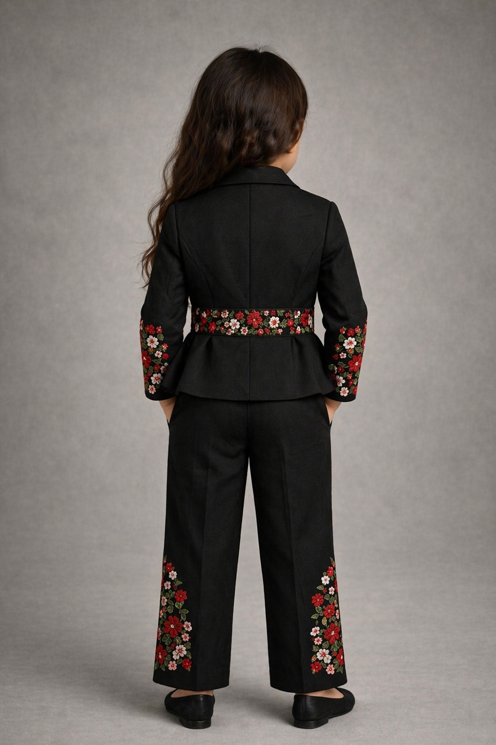 Thread Embroidery Three Piece Set with Belt