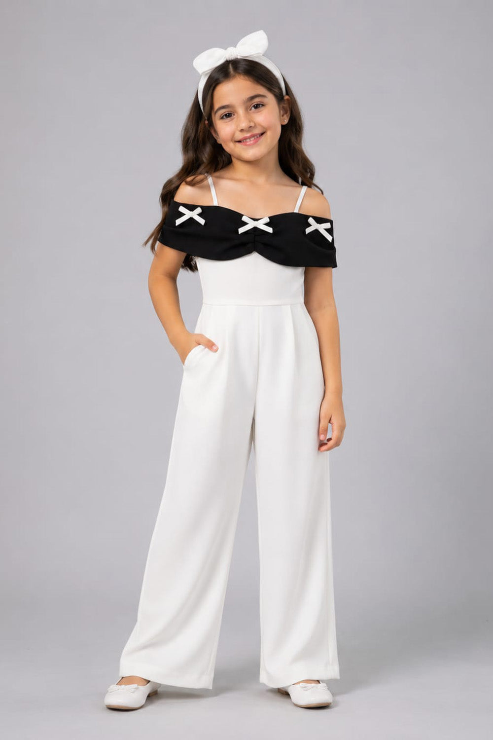 Stylish Jumpsuit with Bow Detailing