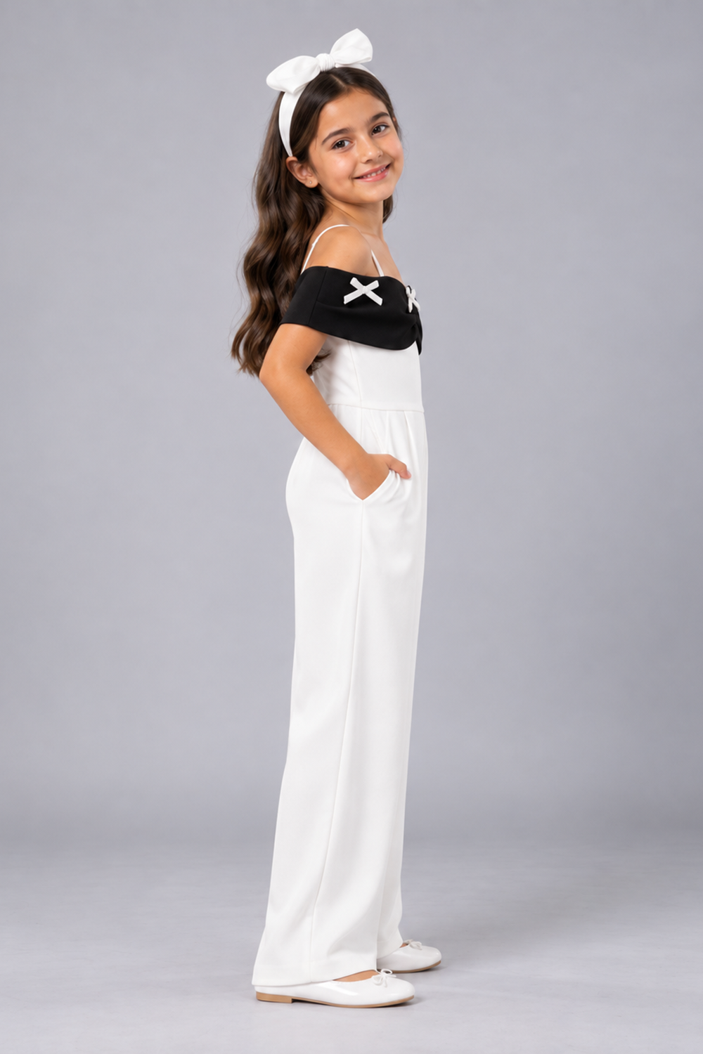 Stylish Jumpsuit with Bow Detailing